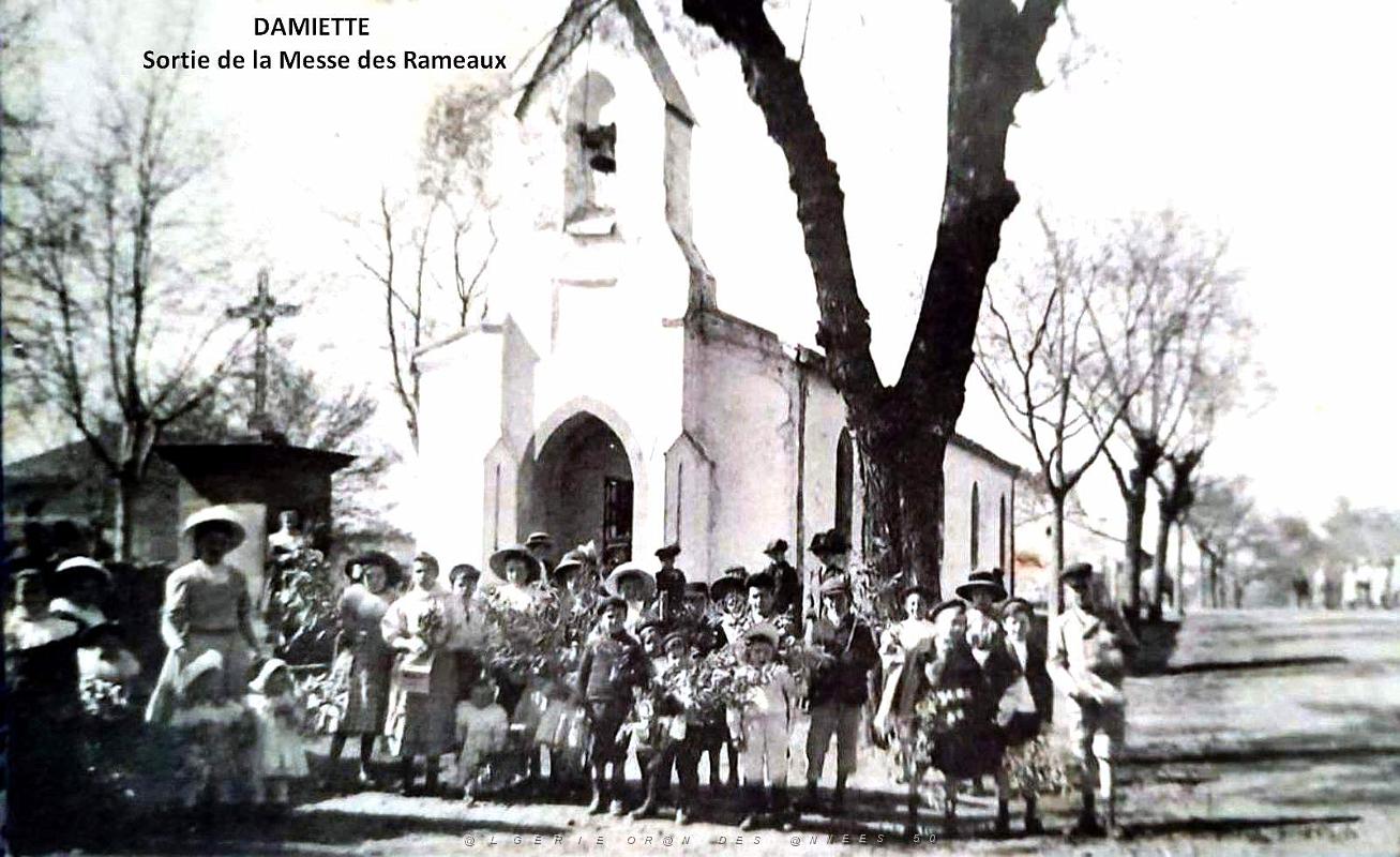 1778- Damiette - Sortie de la Messe des Rameaux.jpg